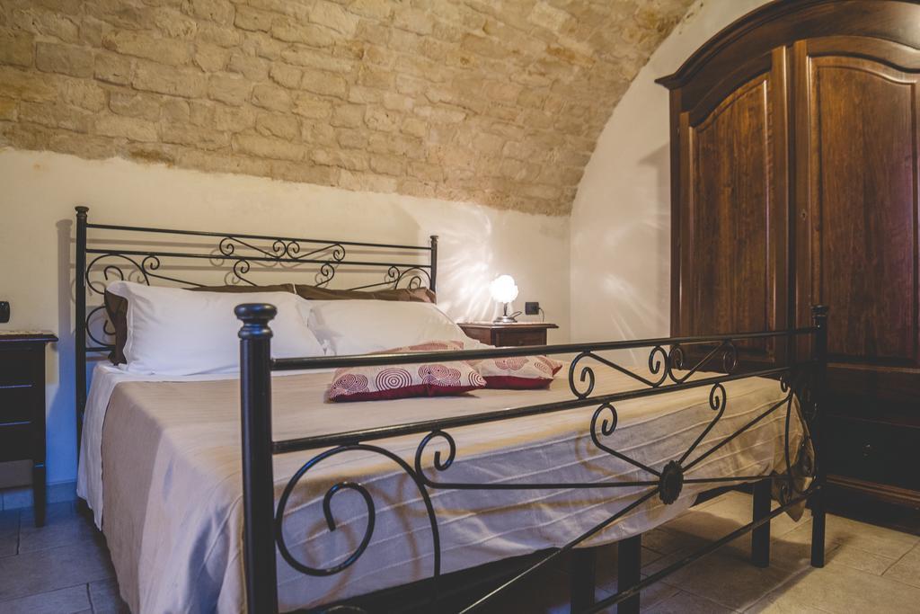 Trulli-Eu Guesthouse 알베르벨로 외부 사진